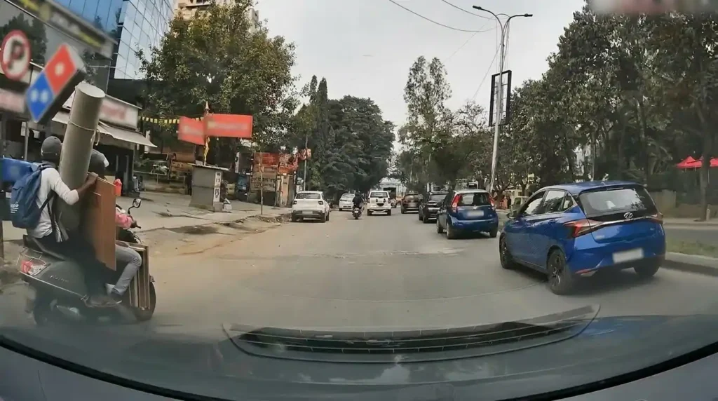Best car dashcams in India 2026 showing real-world daytime road footage captured from a car dashboard camera on Indian roads.